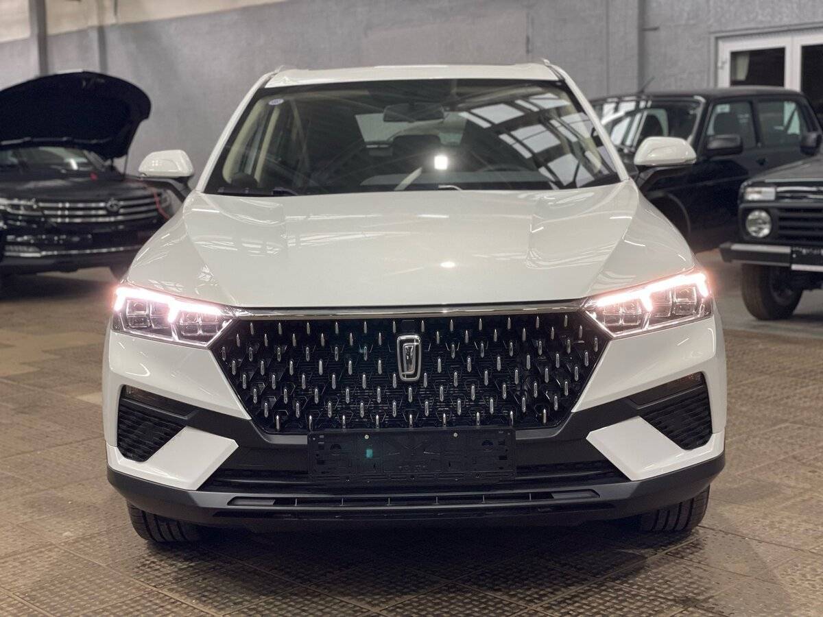 FAW Bestune T77 с пробегом — 2023 год. Фото: #1