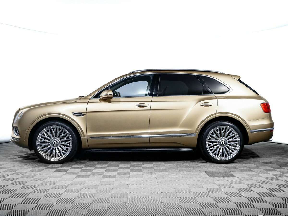 Bentley Bentayga с пробегом — 2016 год. Фото: #7