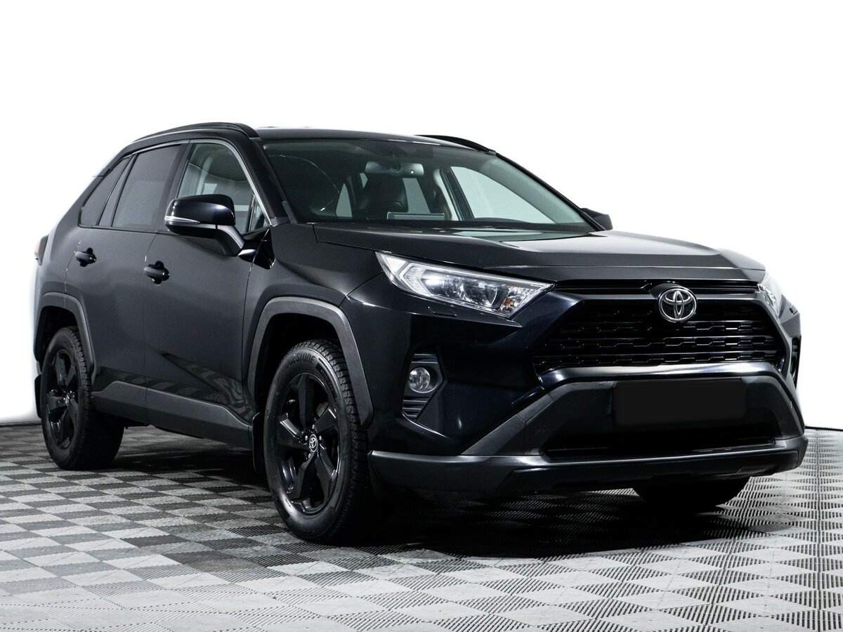 Toyota RAV4 с пробегом — 2021 год. Фото: #2