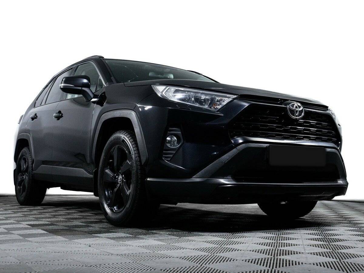 Toyota RAV4 с пробегом — 2021 год. Фото: #17