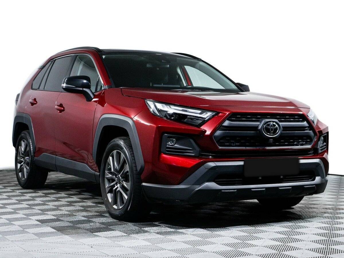 Toyota RAV4 с пробегом — 2024 год. Фото: #2