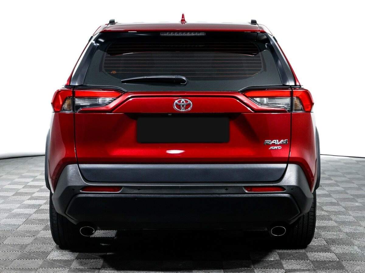 Toyota RAV4 с пробегом — 2024 год. Фото: #5