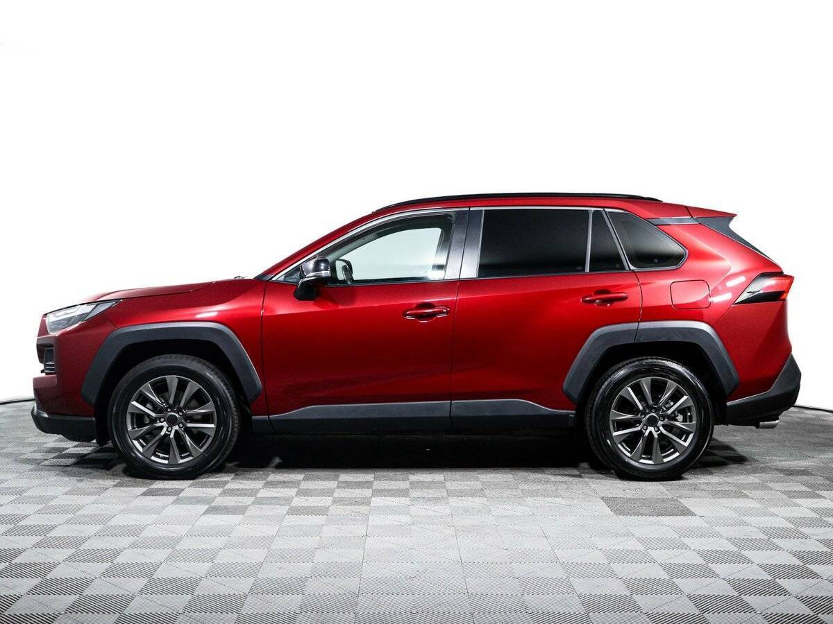 Toyota RAV4 с пробегом — 2024 год. Фото: #7