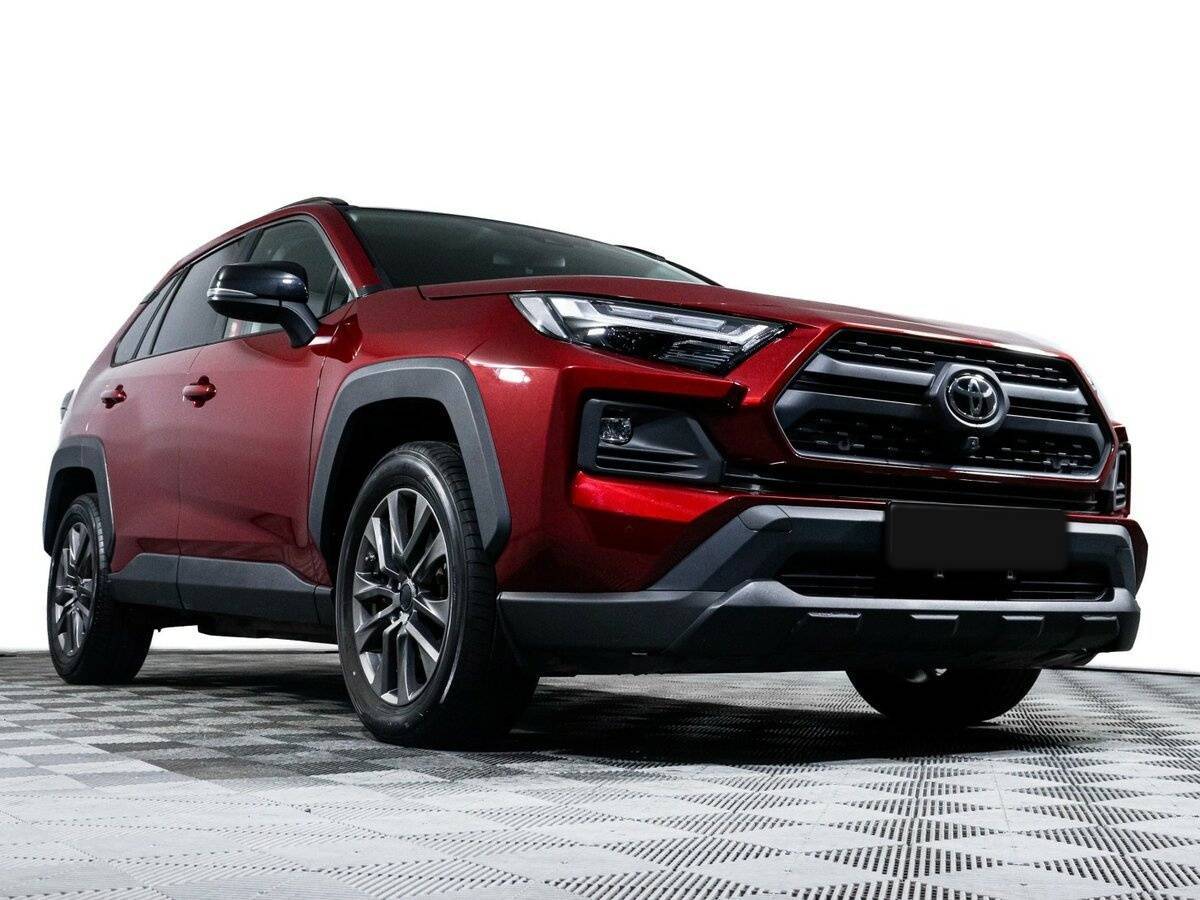 Toyota RAV4 с пробегом — 2024 год. Фото: #18