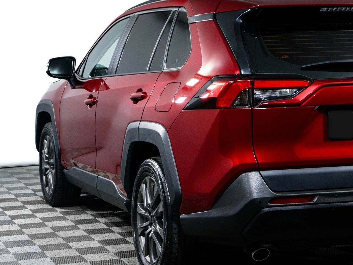 Toyota RAV4 с пробегом — 2024 год. Фото: #19