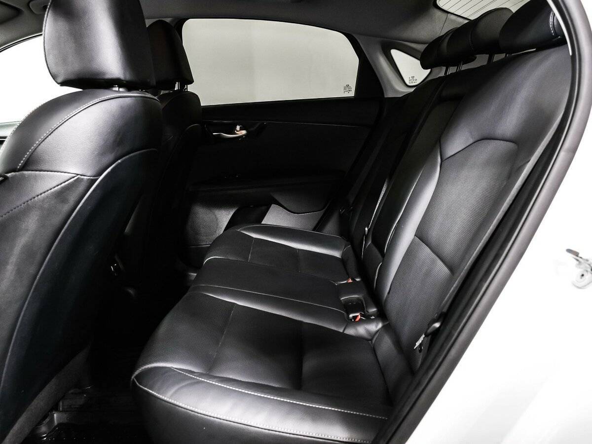 Kia Cerato с пробегом — 2018 год. Фото: #12