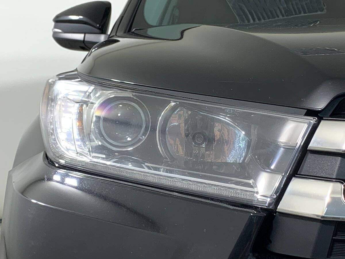 Toyota Highlander с пробегом — 2019 год. Фото: #9