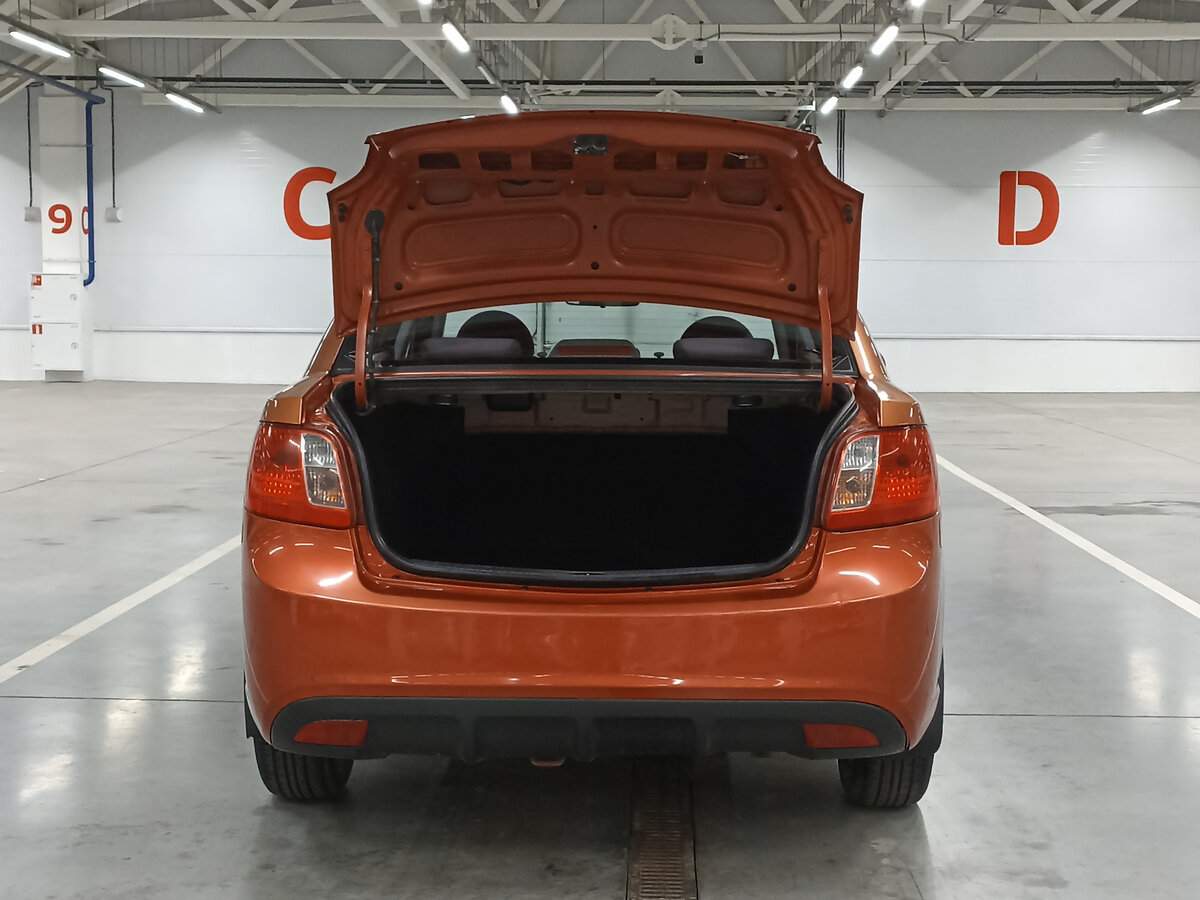 Kia Rio с пробегом — 2011 год. Фото: #9