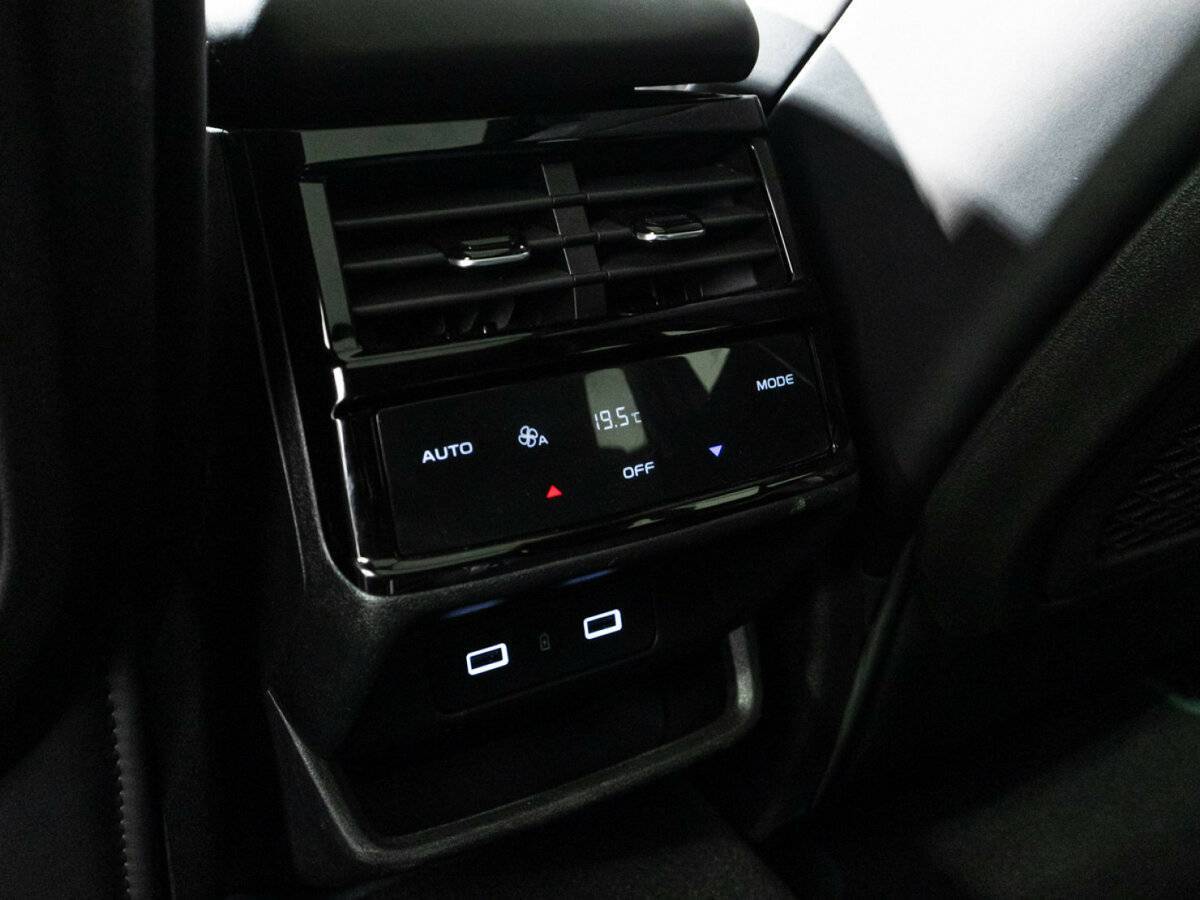 Geely Monjaro с пробегом — 2023 год. Фото: #16