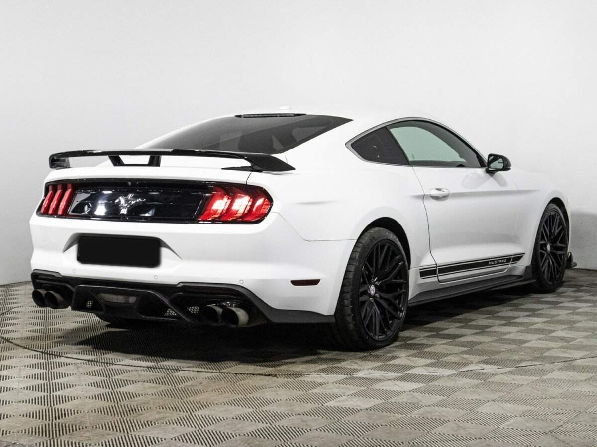 Ford Mustang с пробегом — 2018 год. Фото: #4