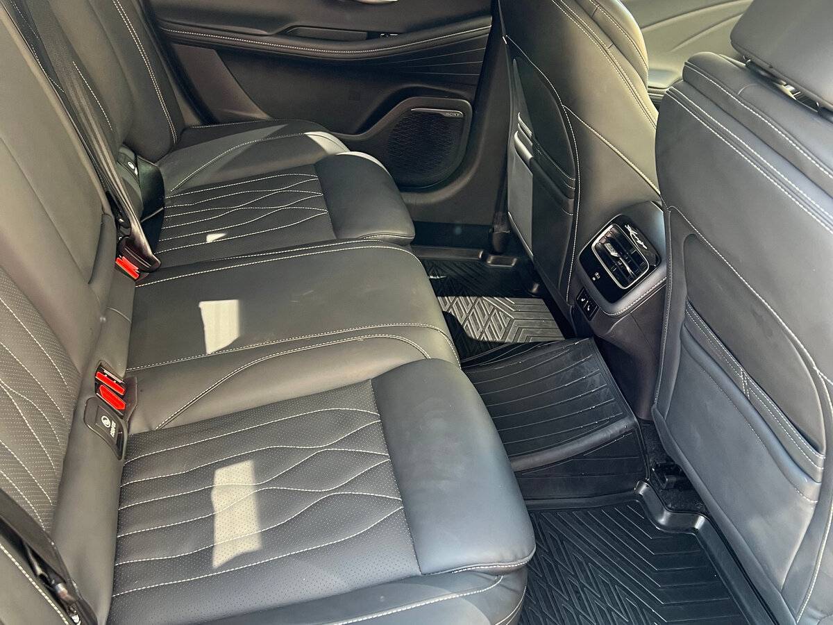 Chery Arrizo 8 с пробегом — 2023 год. Фото: #7