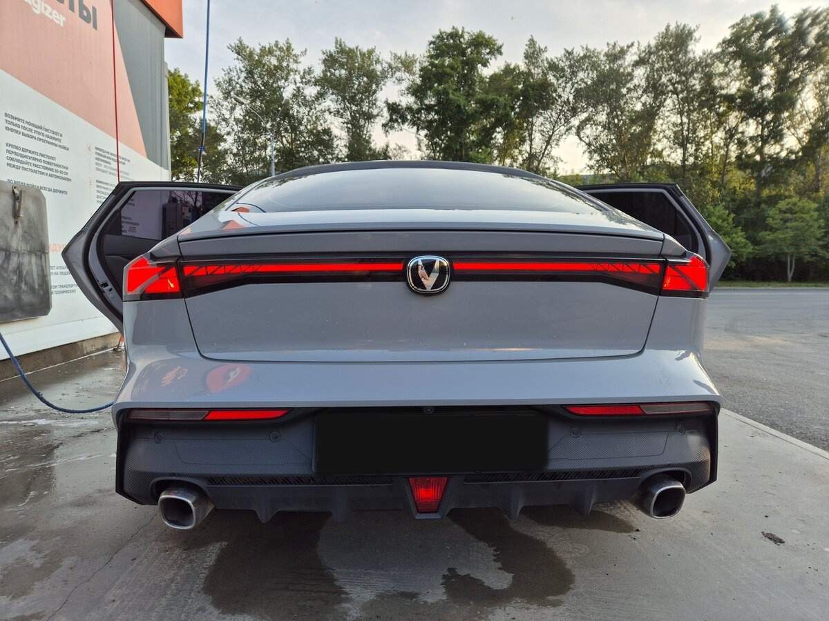 Changan UNI-V с пробегом — 2023 год. Фото: #3