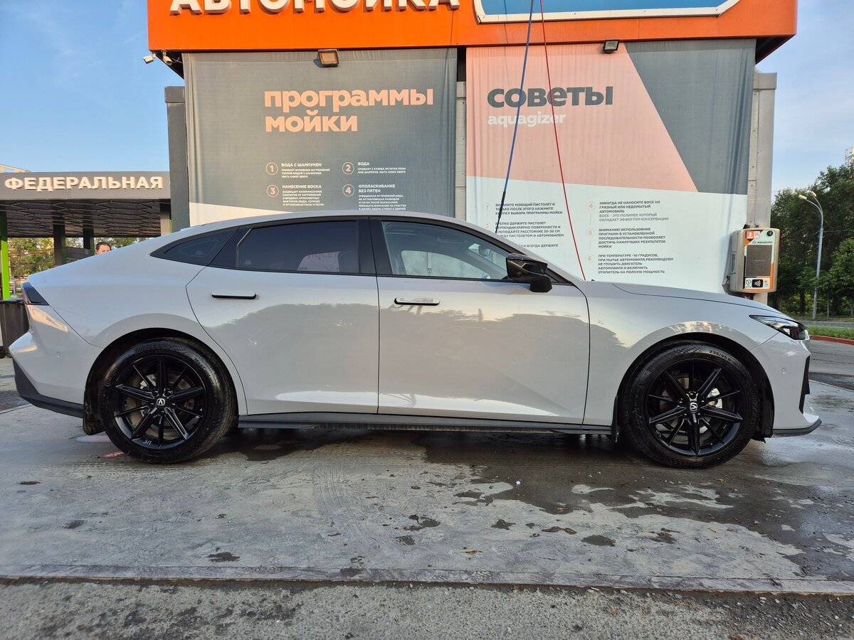 Changan UNI-V с пробегом — 2023 год. Фото: #7