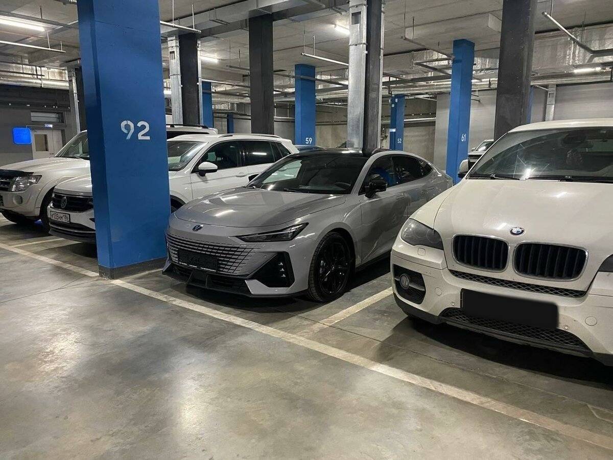 Changan UNI-V с пробегом — 2023 год. Фото: #8