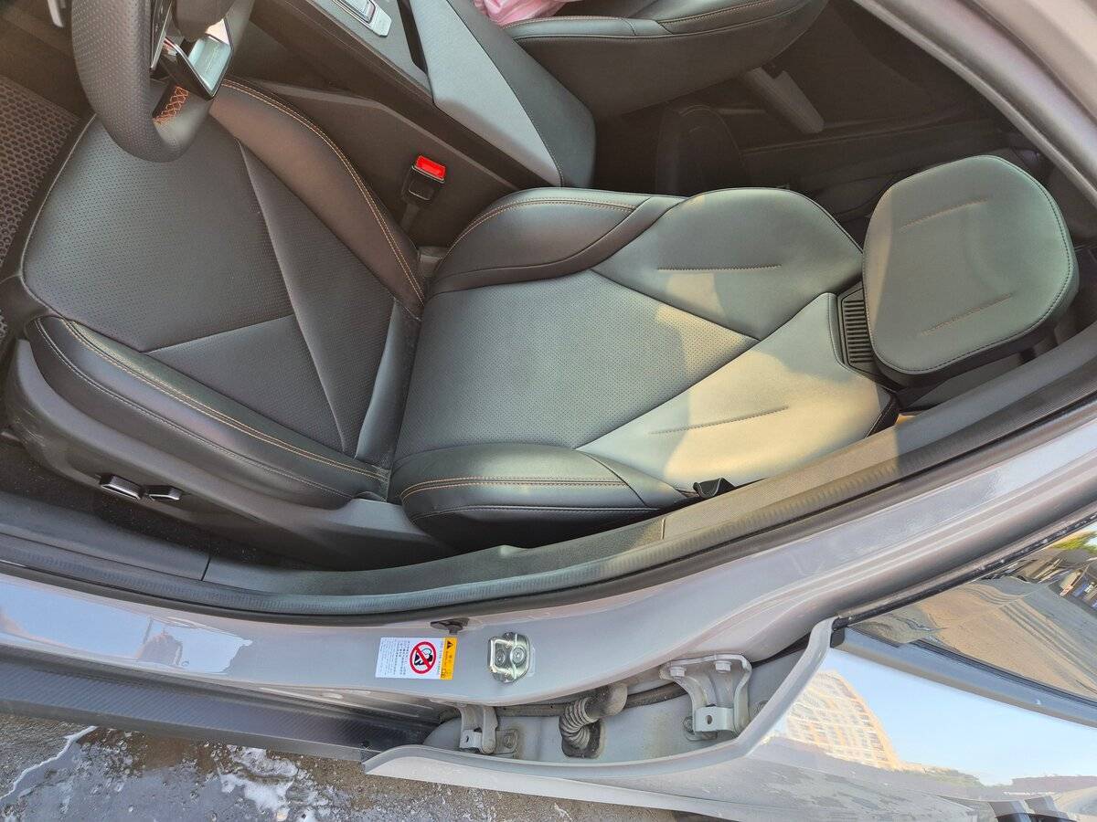 Changan UNI-V с пробегом — 2023 год. Фото: #24