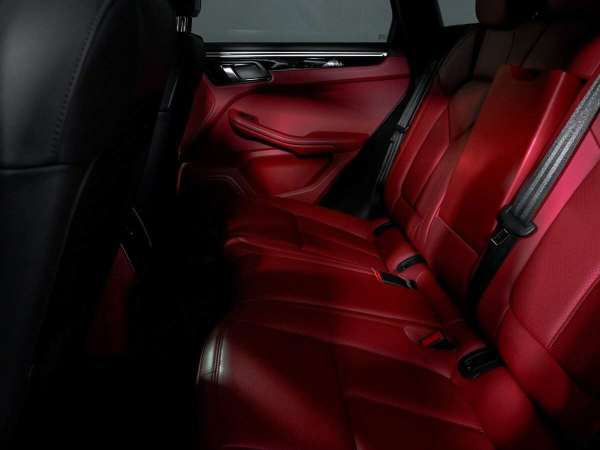 Porsche Macan с пробегом — 2019 год. Фото: #9