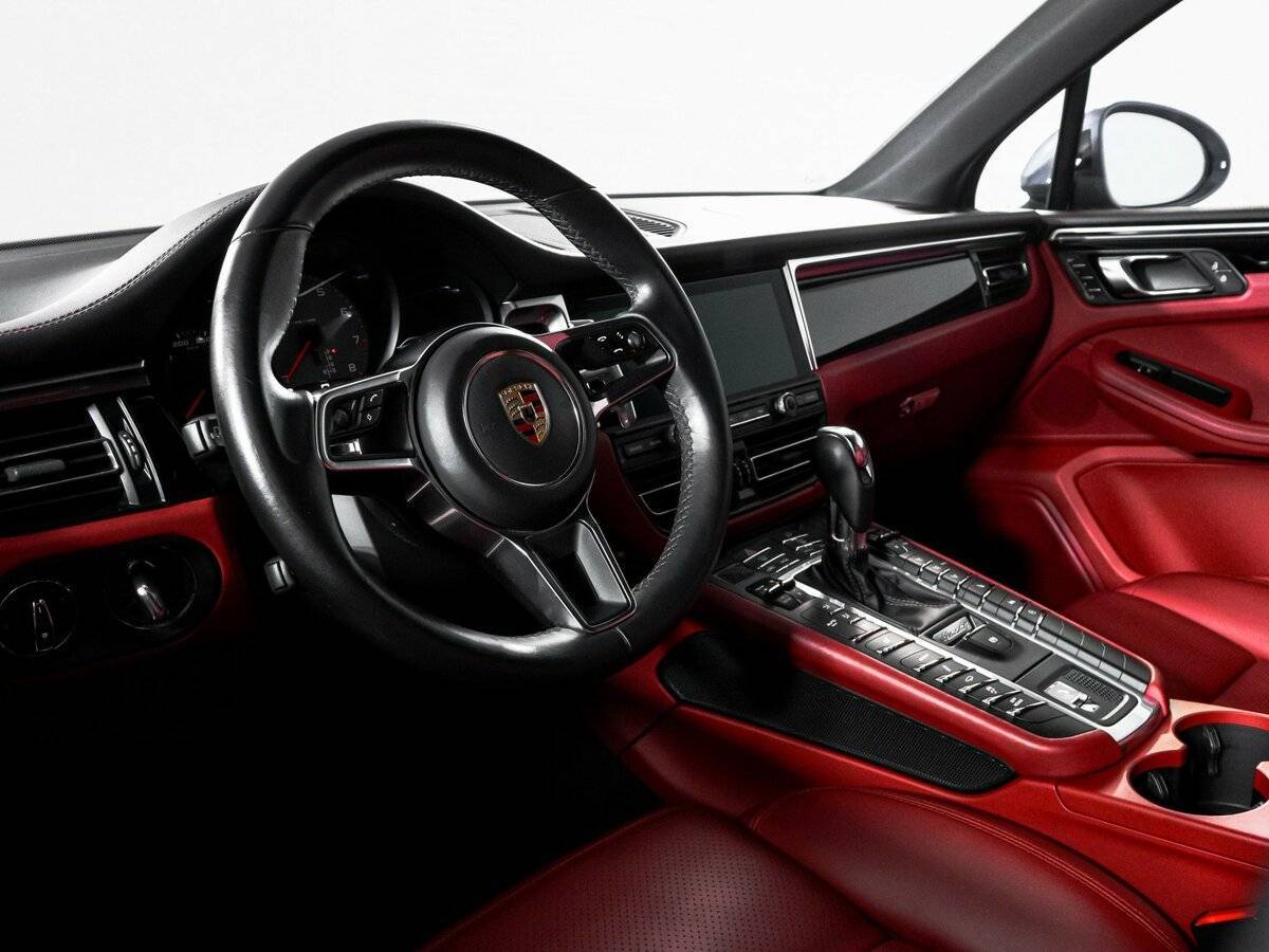 Porsche Macan с пробегом — 2019 год. Фото: #13