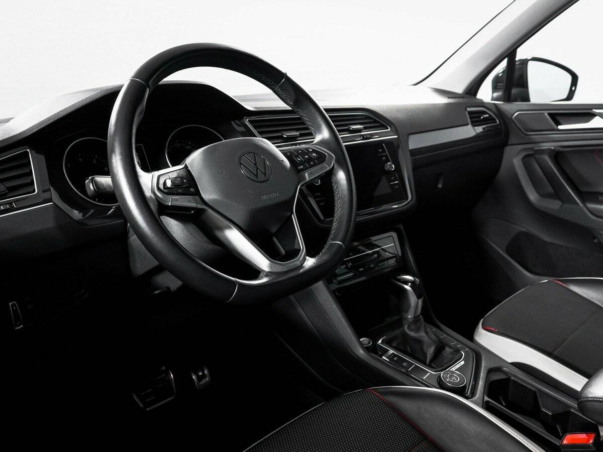 Volkswagen Tiguan с пробегом — 2021 год. Фото: #13