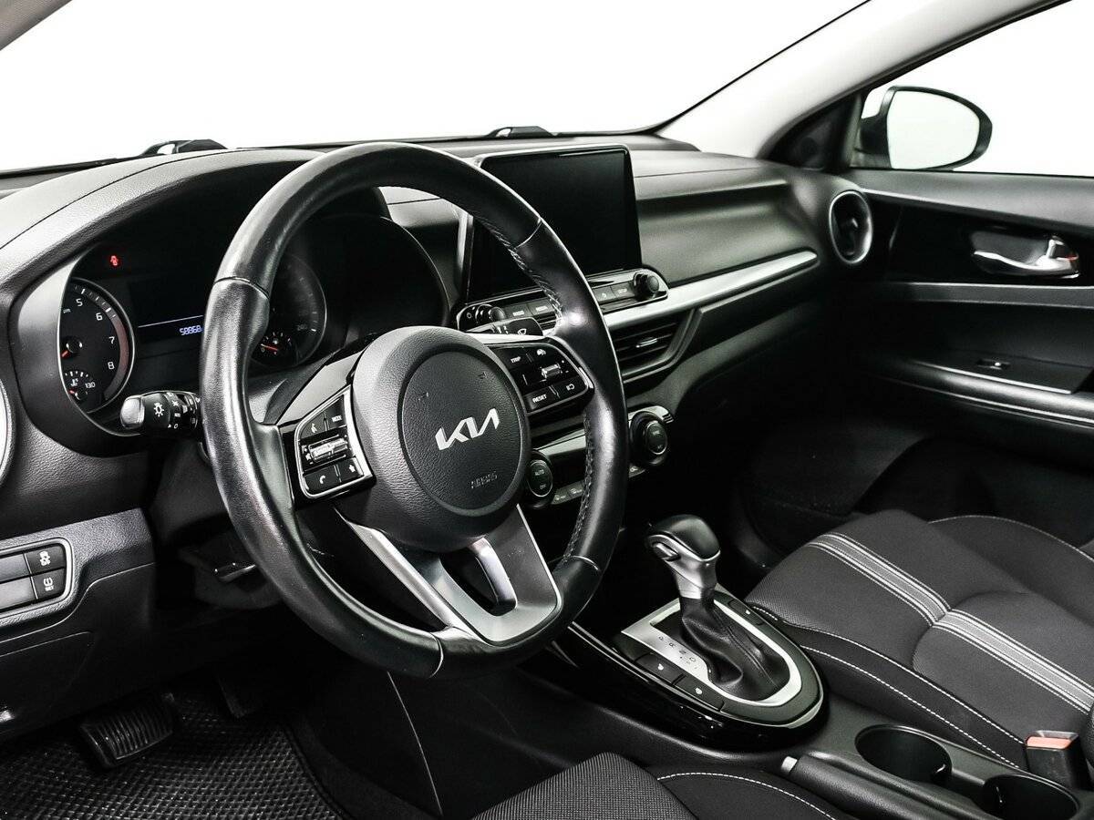 Kia Cerato с пробегом — 2022 год. Фото: #11