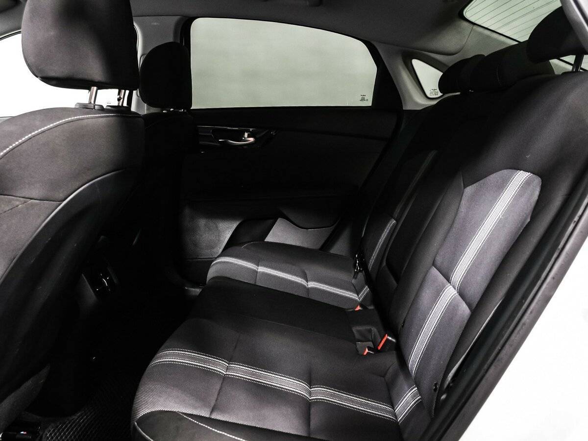 Kia Cerato с пробегом — 2022 год. Фото: #12