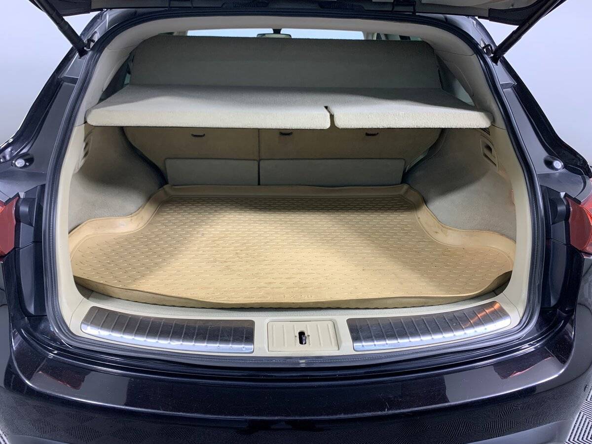 Infiniti FX с пробегом — 2012 год. Фото: #20