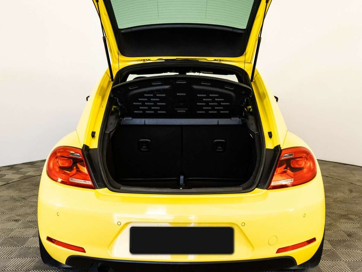 Volkswagen Beetle с пробегом — 2013 год. Фото: #21