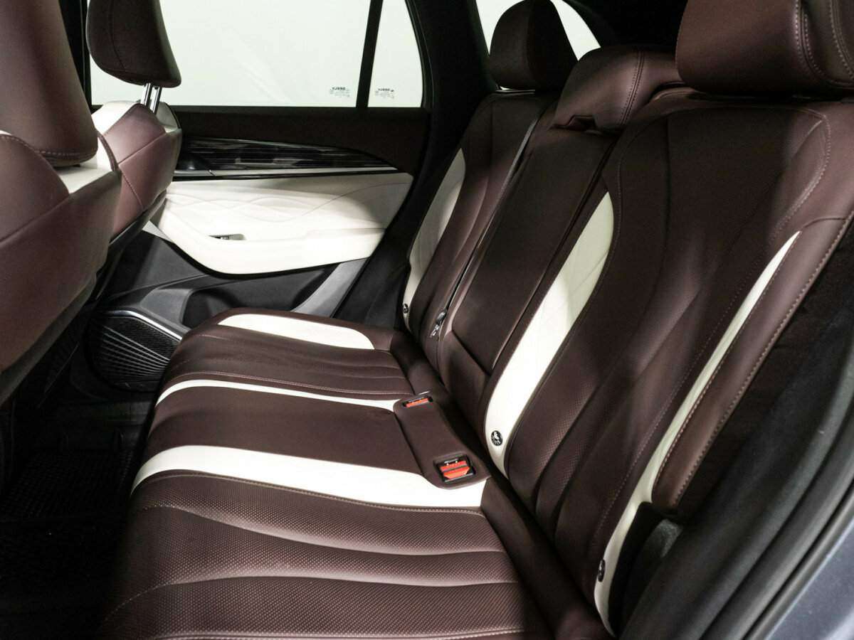 Geely Monjaro с пробегом — 2023 год. Фото: #9