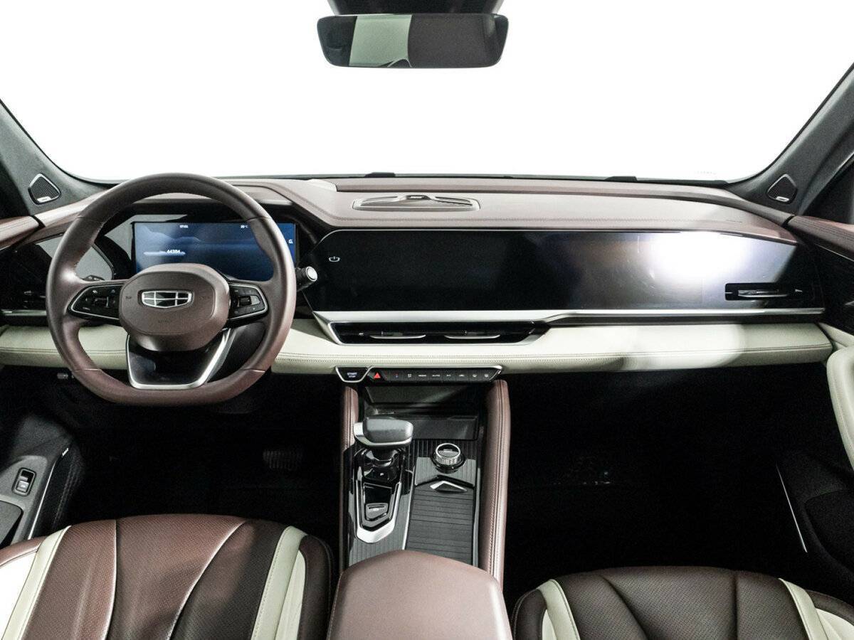 Geely Monjaro с пробегом — 2023 год. Фото: #12