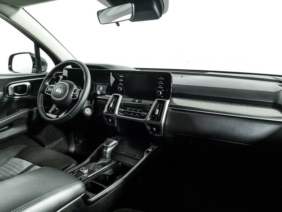 Kia Sorento с пробегом — 2021 год. Фото: #6