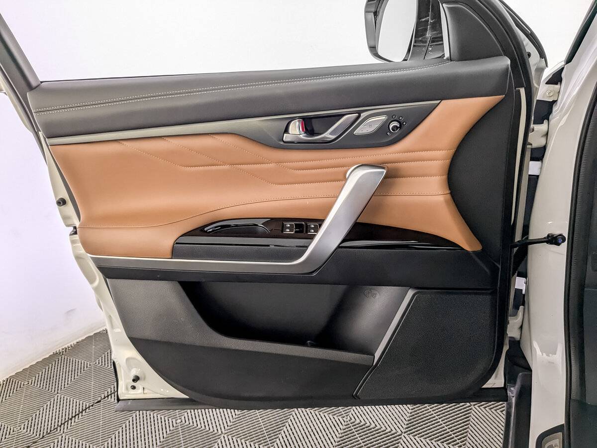 Changan CS95 с пробегом — 2023 год. Фото: #18