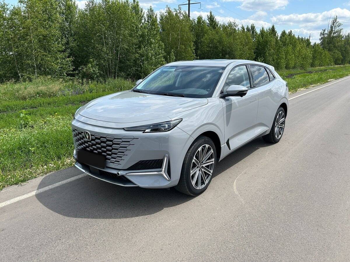 Changan UNI-K с пробегом — 2024 год. Фото: #1