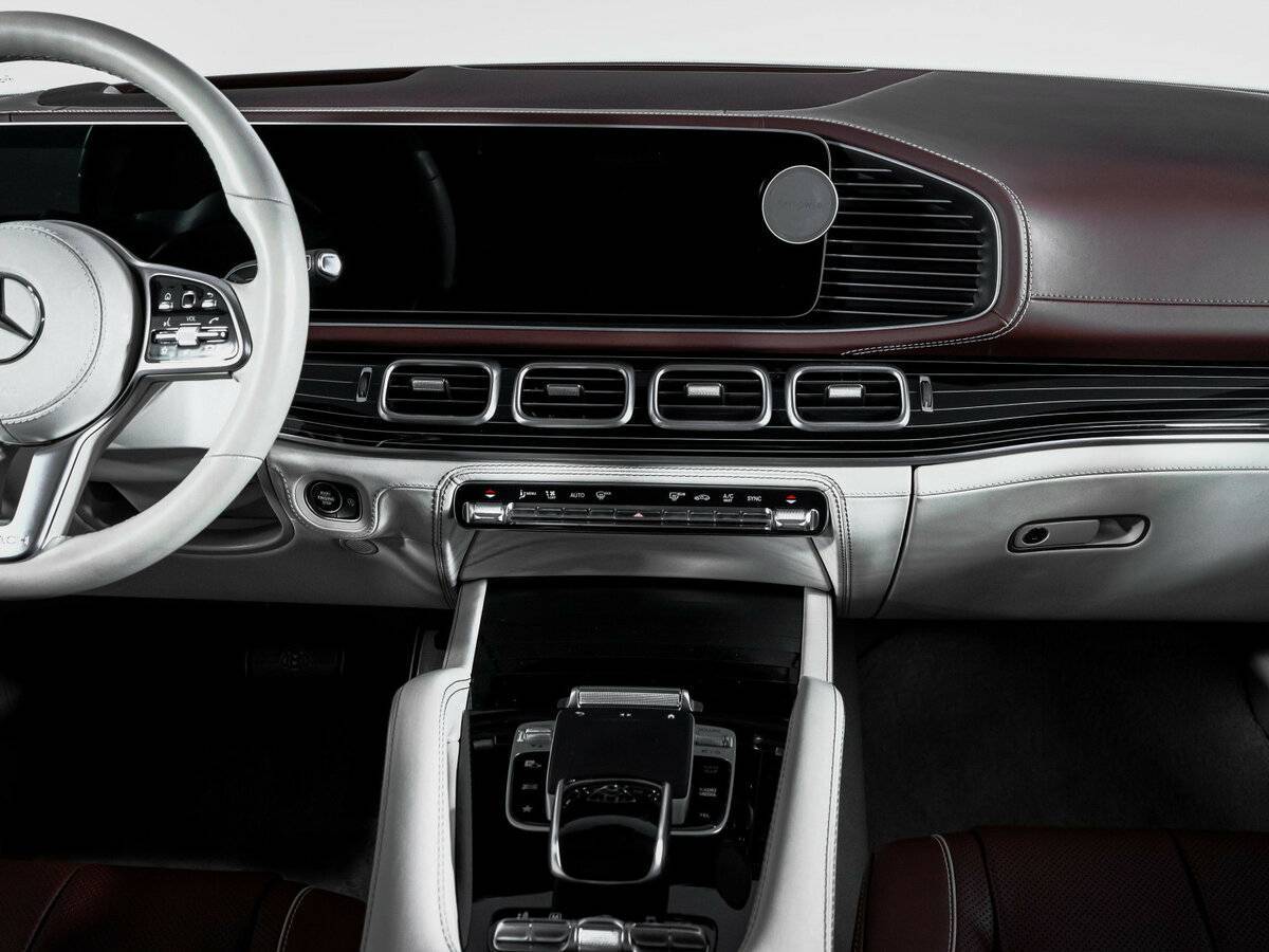 Mercedes-Benz Maybach GLS с пробегом — 2022 год. Фото: #12