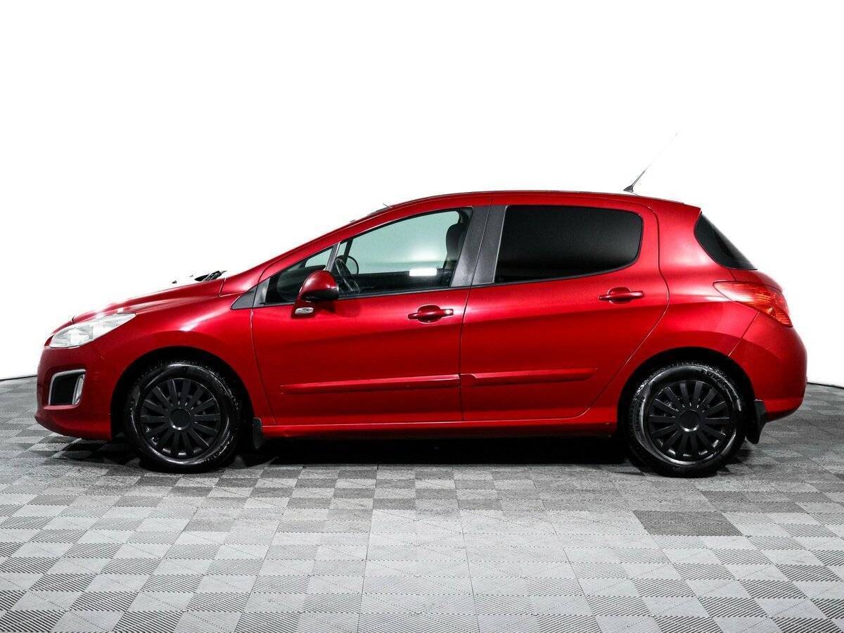 Peugeot 308 с пробегом — 2012 год. Фото: #7