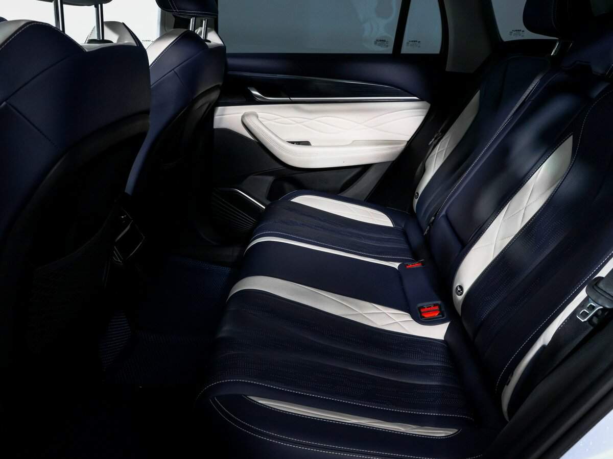 Geely Xingyue L с пробегом — 2022 год. Фото: #9