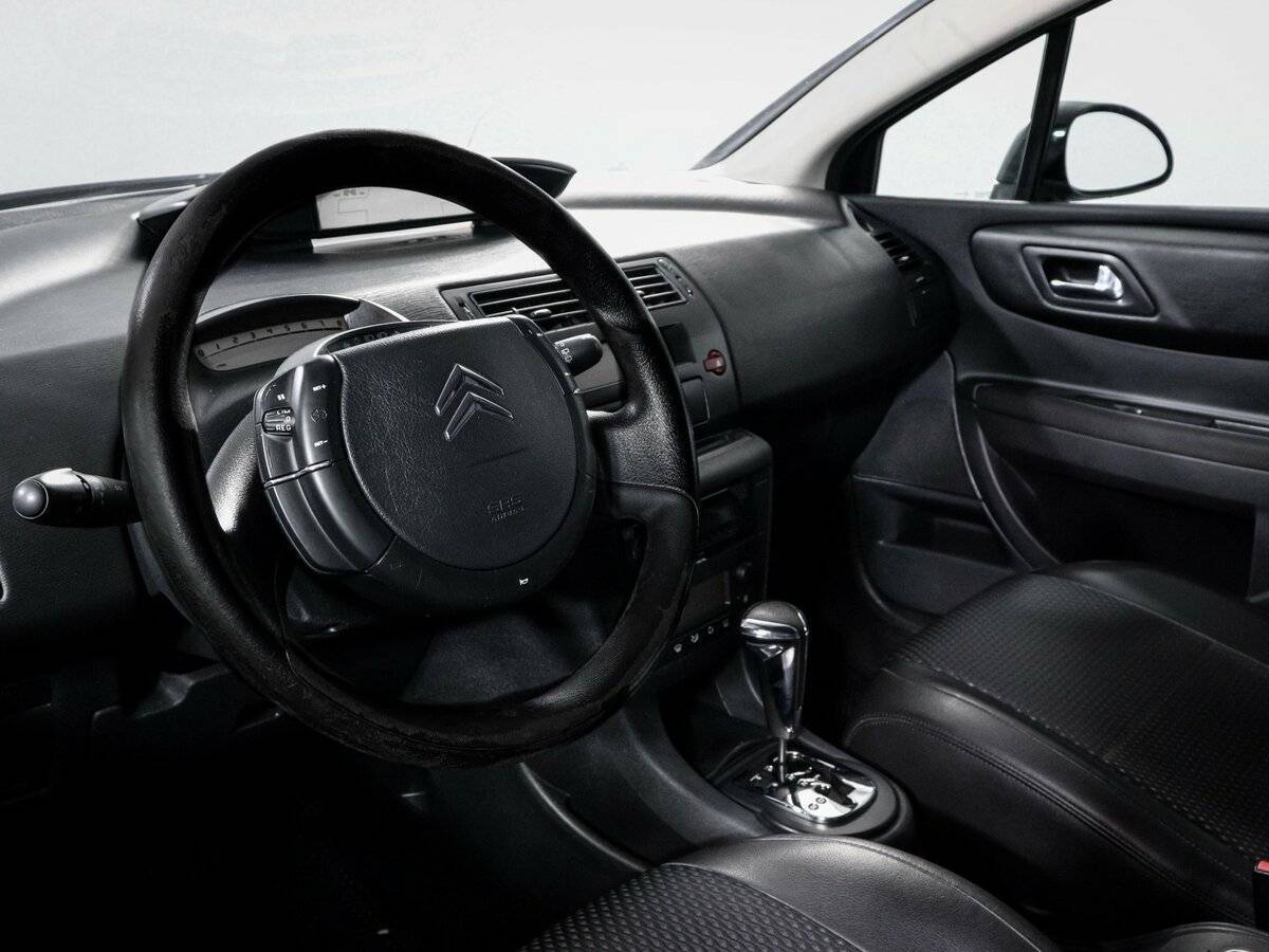 Citroen C4 с пробегом — 2008 год. Фото: #13