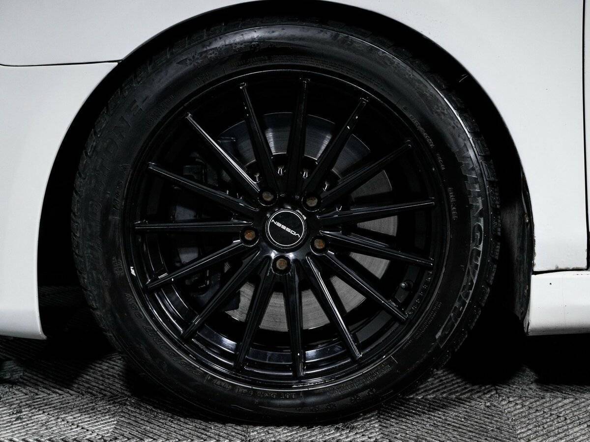 Volkswagen Golf R с пробегом — 2012 год. Фото: #14