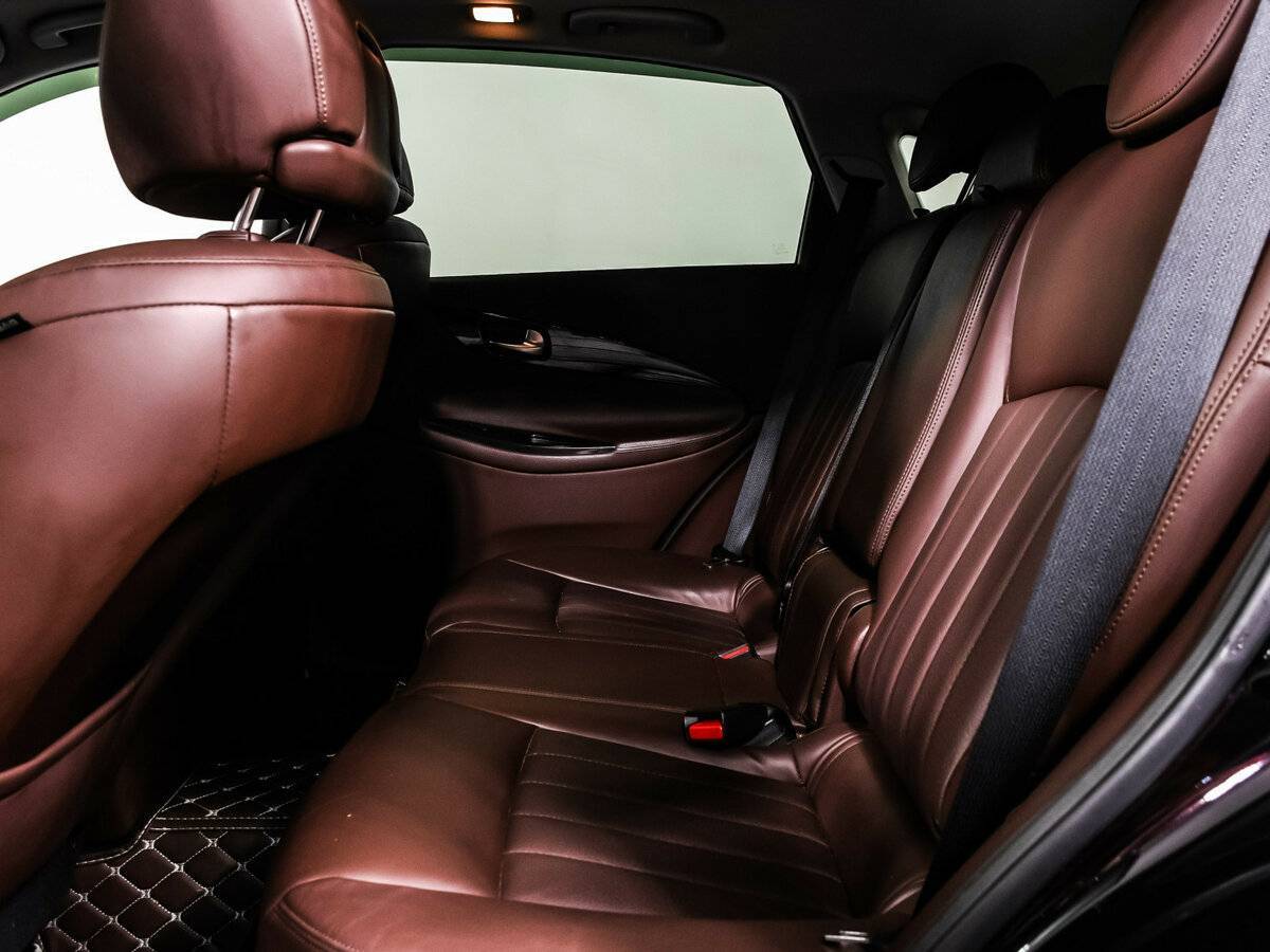 Infiniti QX50 с пробегом — 2017 год. Фото: #12