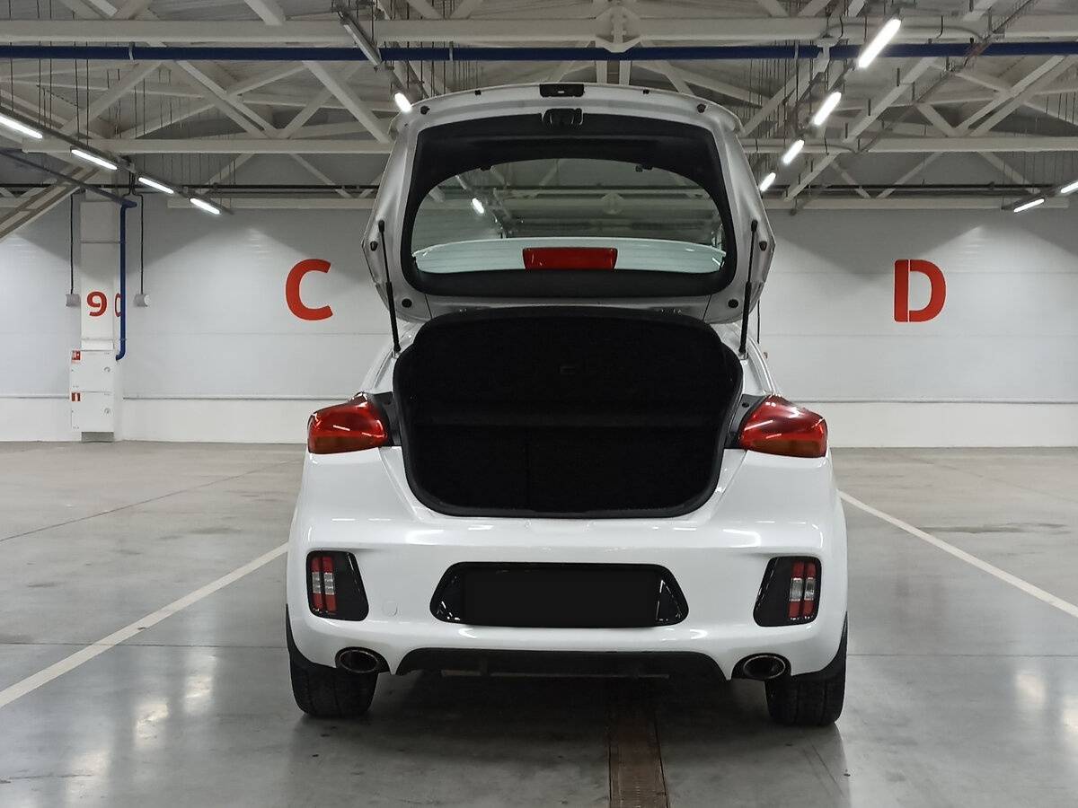 Kia Ceed GT с пробегом — 2014 год. Фото: #9