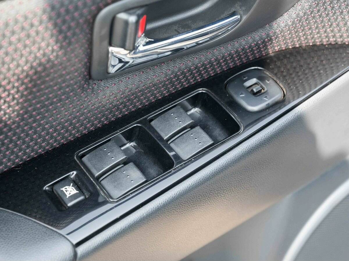 Mazda 3 с пробегом — 2008 год. Фото: #16