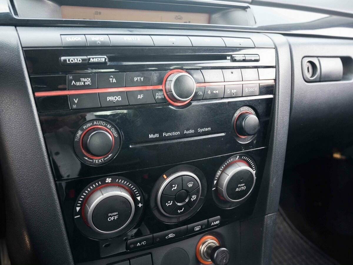 Mazda 3 с пробегом — 2008 год. Фото: #19