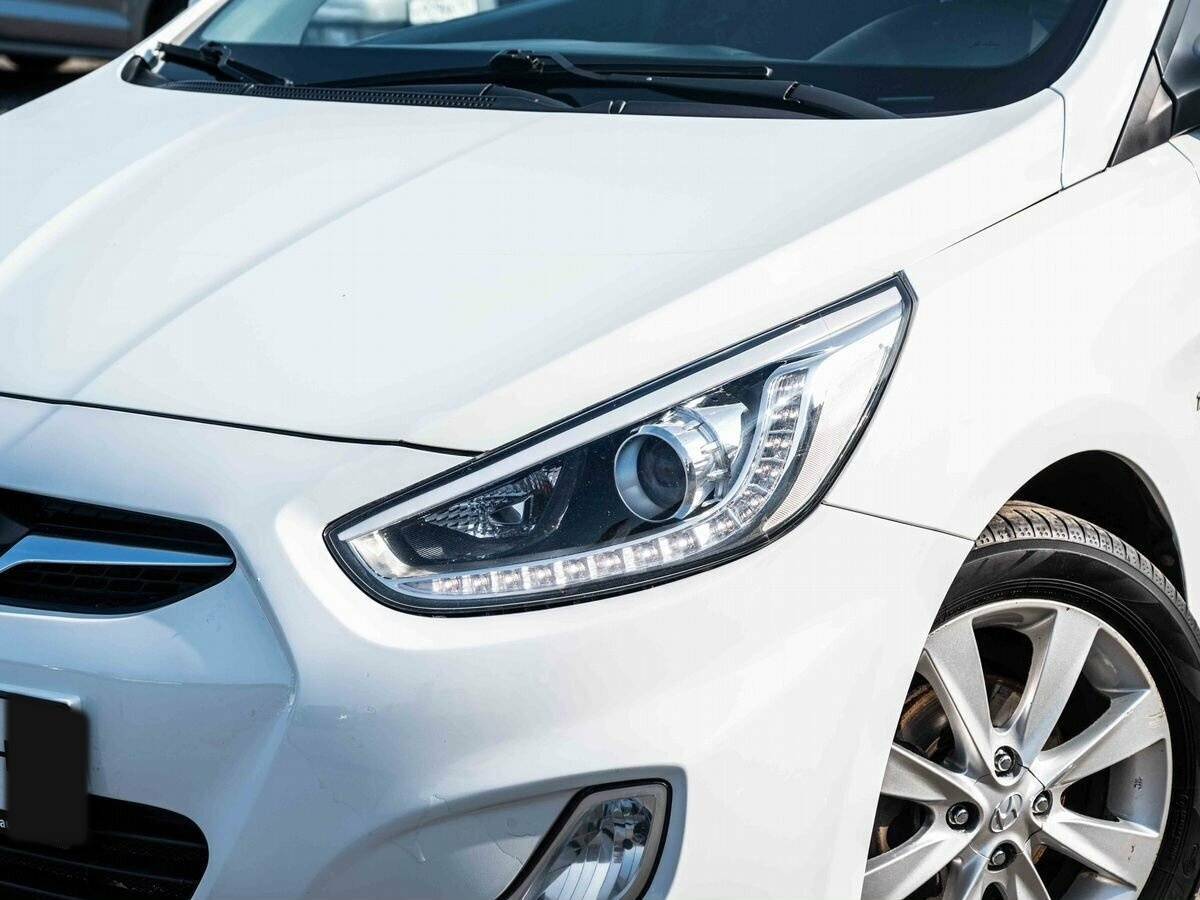 Hyundai Solaris с пробегом — 2014 год. Фото: #6