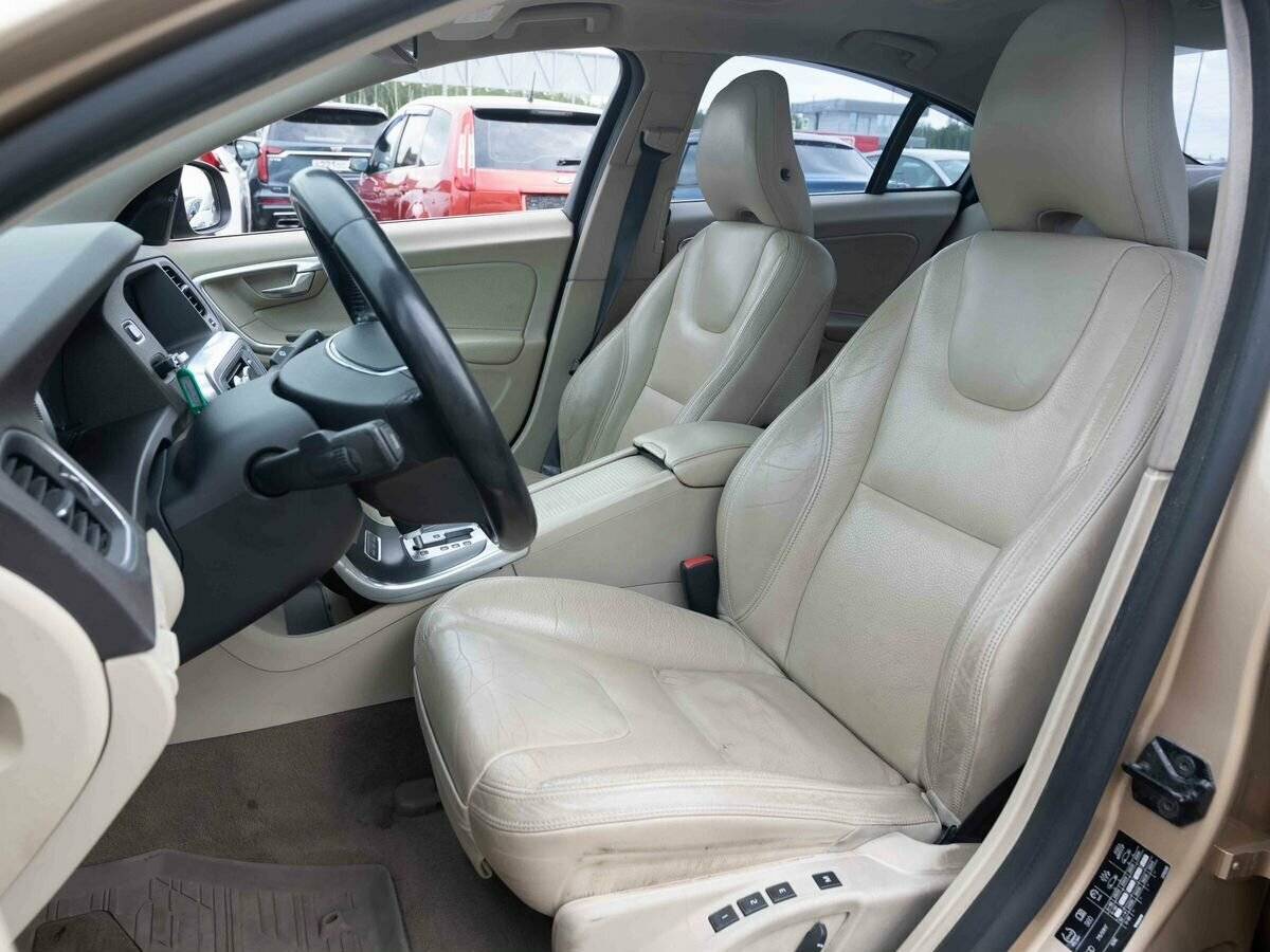 Volvo S60 с пробегом — 2011 год. Фото: #6