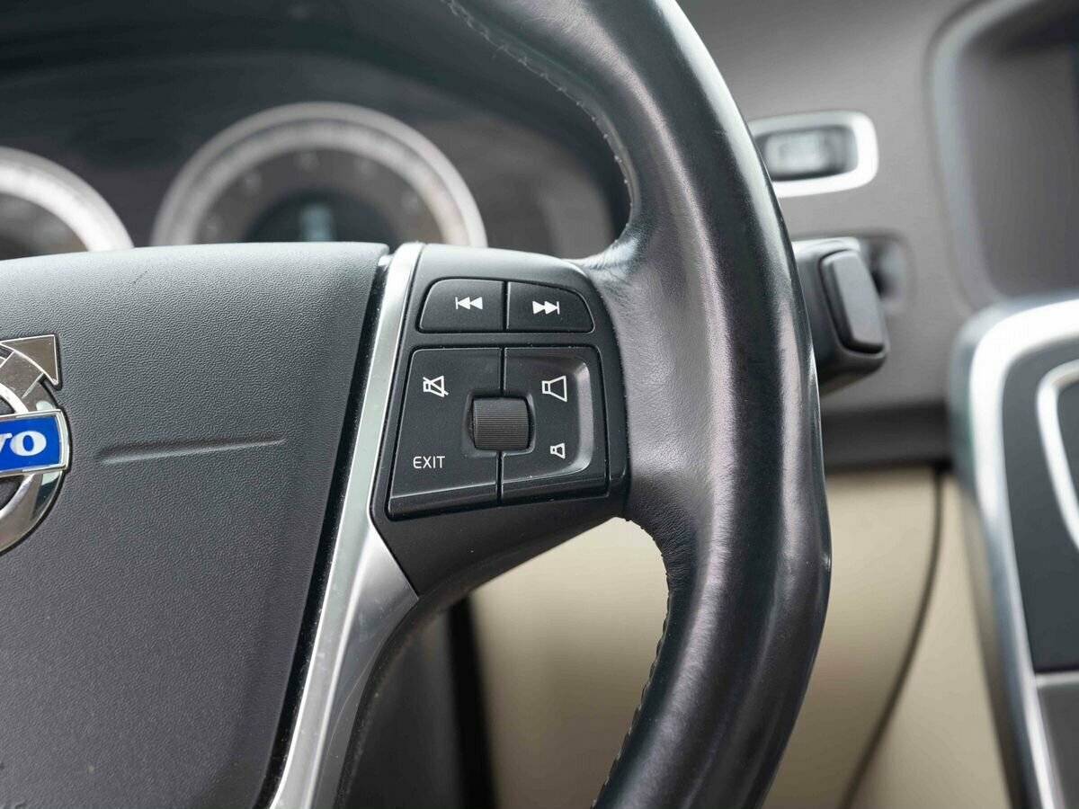 Volvo S60 с пробегом — 2011 год. Фото: #13