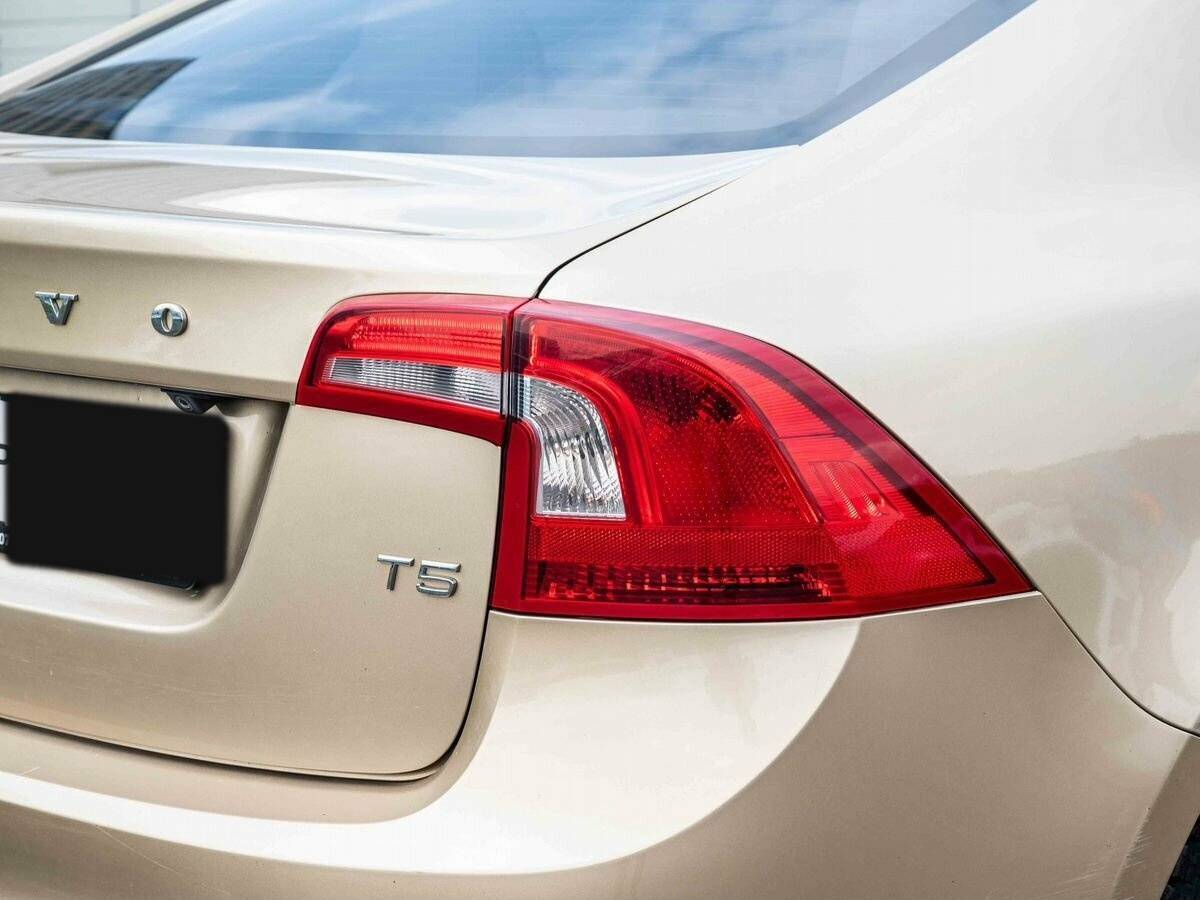 Volvo S60 с пробегом — 2011 год. Фото: #20