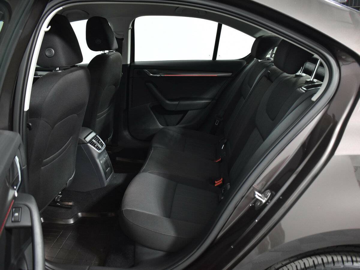 Skoda Octavia с пробегом — 2017 год. Фото: #10