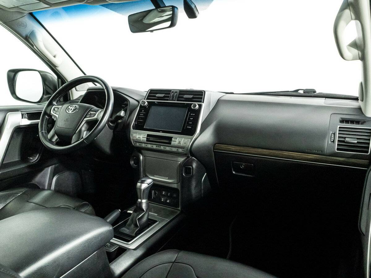 Toyota Land Cruiser Prado с пробегом — 2019 год. Фото: #8