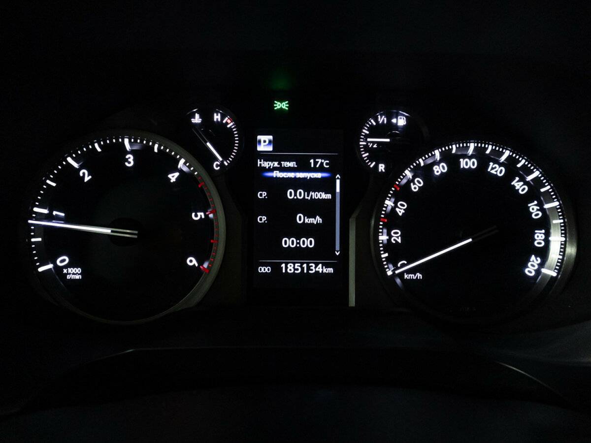 Toyota Land Cruiser Prado с пробегом — 2019 год. Фото: #11