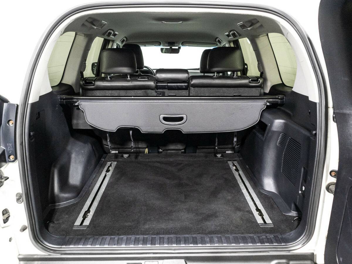 Toyota Land Cruiser Prado с пробегом — 2019 год. Фото: #14