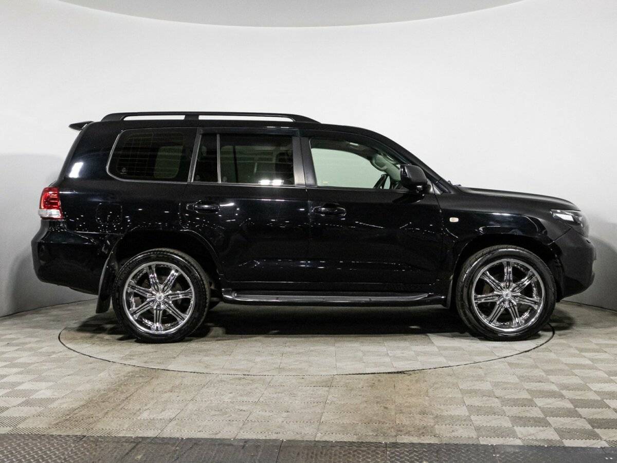 Toyota Land Cruiser с пробегом — 2008 год. Фото: #3