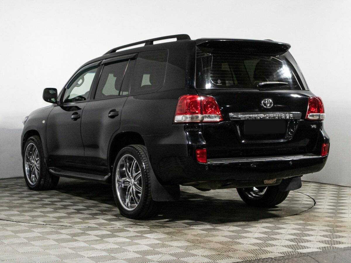 Toyota Land Cruiser с пробегом — 2008 год. Фото: #6